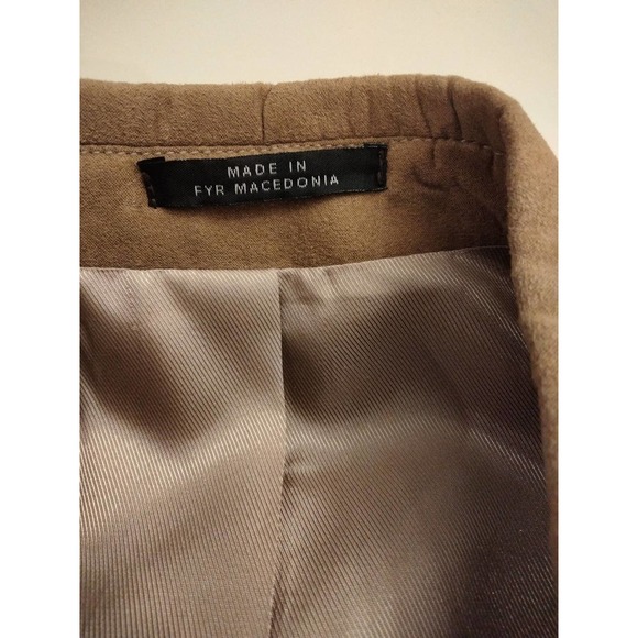 Beige Tan Faux Suede 3 button Men Blazer Size 44 L - Picture 6 of 10